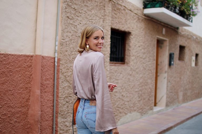 Things to Consider When Choosing a Blouse