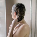 Showering Essentials: 5 Exfoliating Body Washes for Using Daily